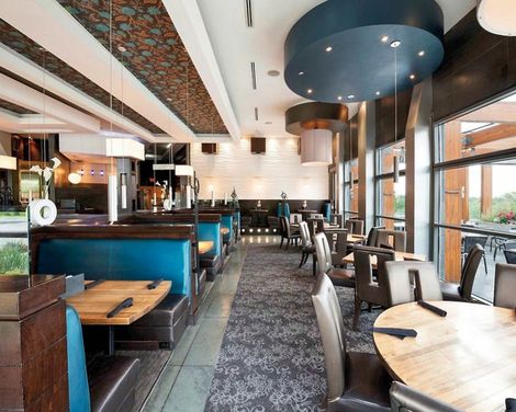 Sandman Signature Toronto Airport Hotel-2