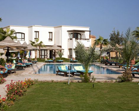 Tamra Beach Resort-4