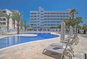 Hotel, Bohemian Gardens Hotel