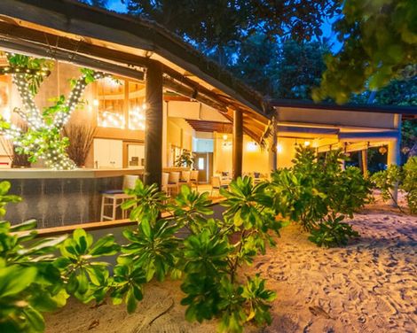 Malahini Kuda Bandos Resort-2