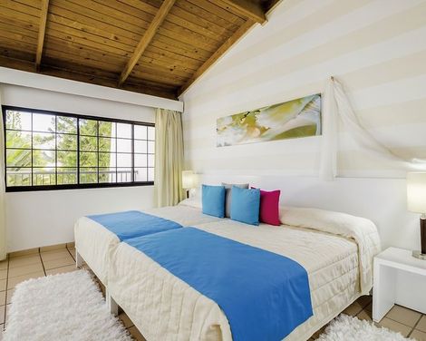 BlueBay Villas Doradas-2