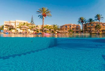 Hotel, Horizon Beach Resort