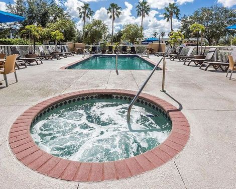 Baymont by Wyndham Fort Myers Airport-1