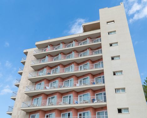 Hotel y Apartamentos Leman-3