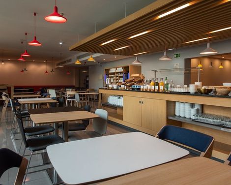 Holiday Inn Express Lisbon Airport-4