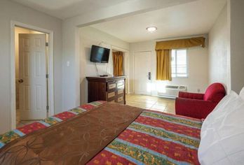 Hotel, Motel 7 By OYO Near Phoenix Airport