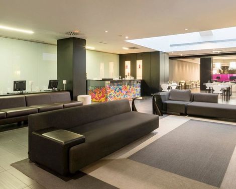 Hotel ILUNION Bel Art-4