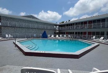 Hotel, Garden Inn Homestead