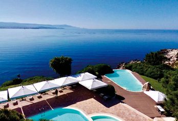 Hotel, Hotel Punta Negra