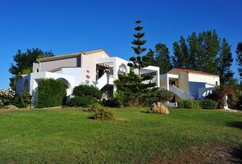 Hotel, Ilaria