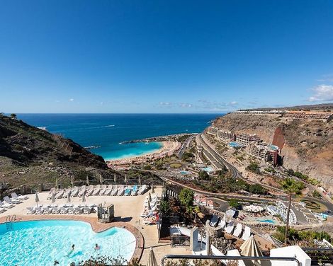 Holiday Club Jardin de Amadores-1