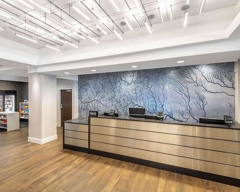 DoubleTree by Hilton Denver Cherry Creek-4