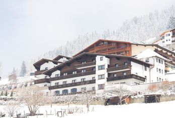 Hotel, Alpenfriede