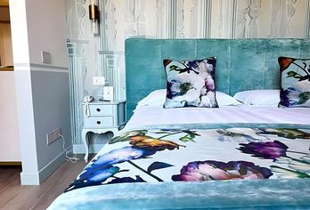 Hotel, Hotel Principe