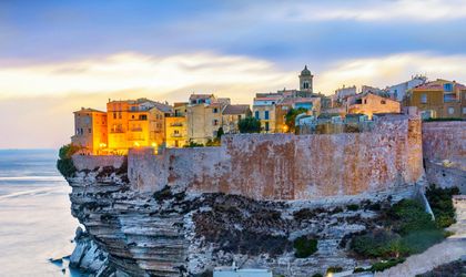 Blick auf Bonifacio Korsika zum Sonnenuntergang