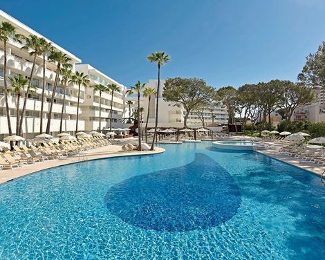 Iberostar Waves Cristina-1