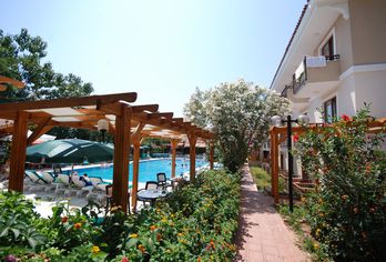 Hotel, Perdikia Beach Hotel