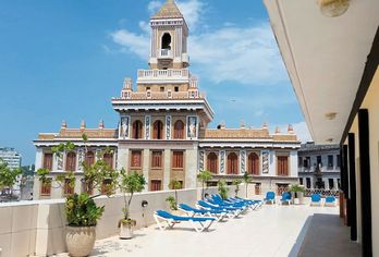 Hotel, Plaza