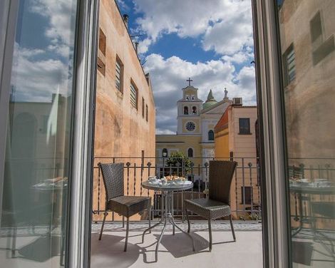 Palazzo Caracciolo Del Sole-2