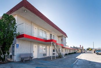 Rodeway Inn & Suites