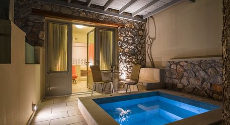 Antinea Suites & Spa Hotel