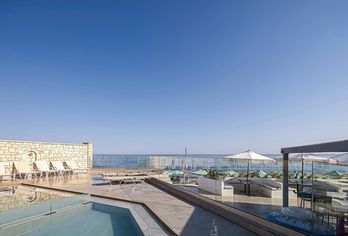 Hotel, Jo An Beach Hotel