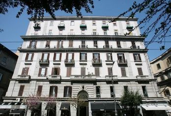 Hotel, Napoli's Gold