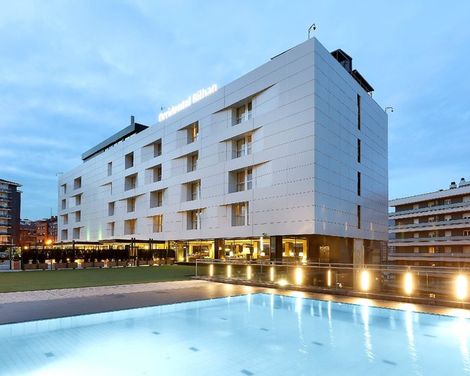 Hotel Occidental Bilbao-1