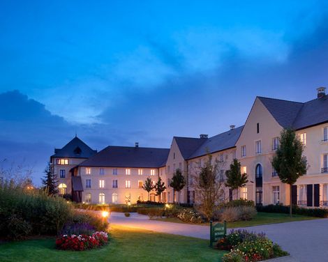 Campanile Val de France-0