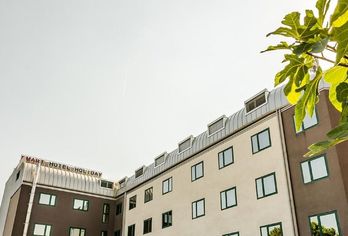 Hotel, Smart Holiday