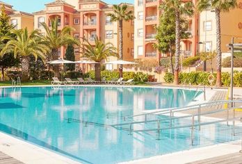 Hotel, Ama Islantilla