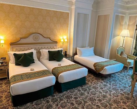 Royal Rose Abu Dhabi, a Curio Collection by Hilton Affiliated Hotel-4