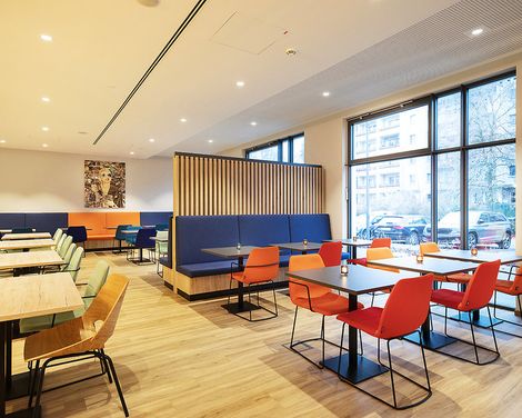 LOGINN Hotel Berlin Airport-3