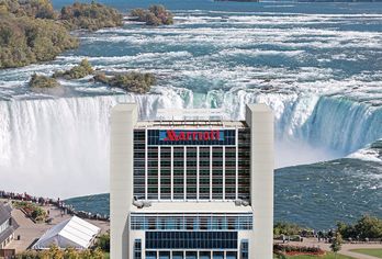 Hotel, Niagara Falls Marriott On The Falls