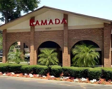 Ramada by Wyndham Temple Terrace/Tampa North-0