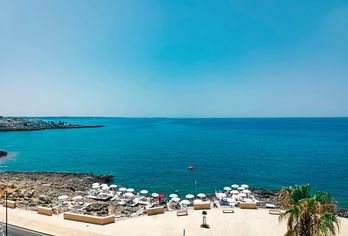 Hotel, Grand Hotel Riviera