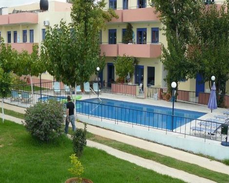 Leonidas Studios & Apartments-4