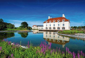 Hotel, Staycity Aparthotels Near Disneyland Paris
