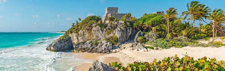 Maya Runinen in Tulum am türkisblauen Meer