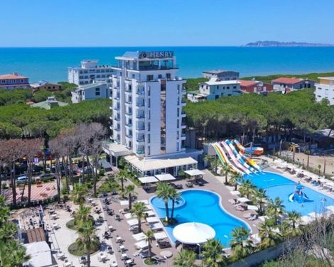 Henry Resort & Spa-4