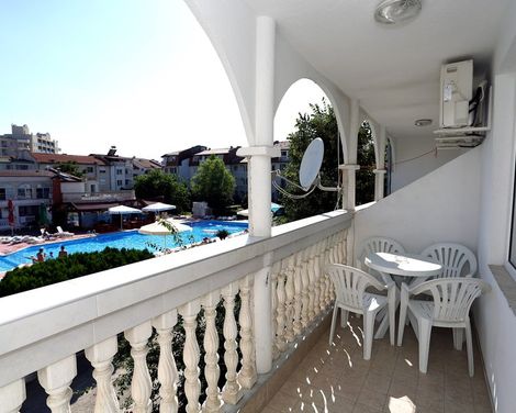 Bravo Village Apartments-3