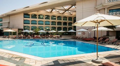 Mövenpick Dubai Grand Al Bustan