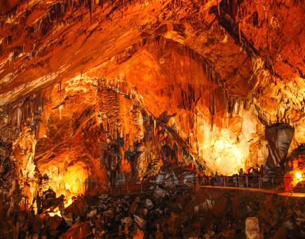 Kroatien Nationalparks Urlaub Höhle im Nationalpark Paklenica