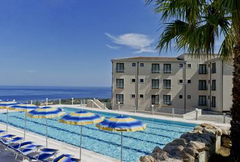 Hotel, Hotel Brancamaria