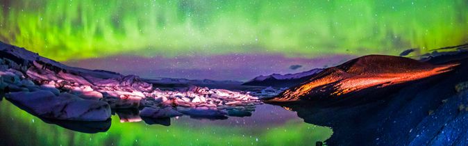 Aurora Borealis über Nordschwedens Bergen 
