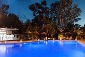 Hotel, Petrino Eco-Village