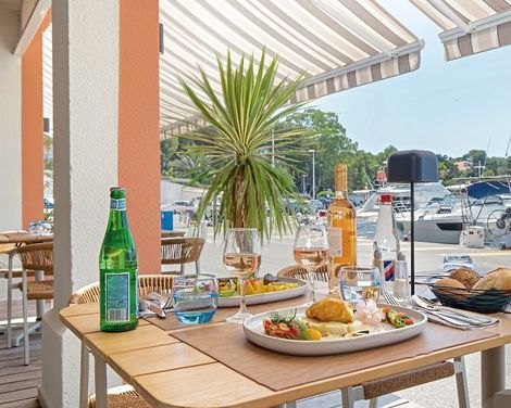 Best Western Plus Hôtel La Marina-3