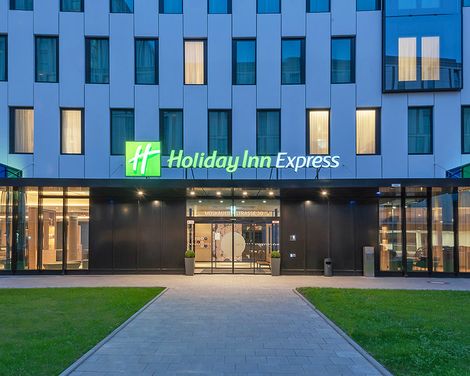 Holiday Inn Express Dusseldorf - Hauptbahnhof-3