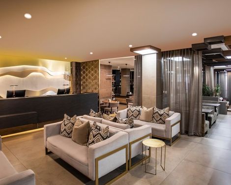 Avani Windhoek Hotel & Casino-3