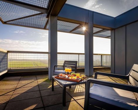 Ramada by Wyndham Amsterdam Airport Schiphol-3